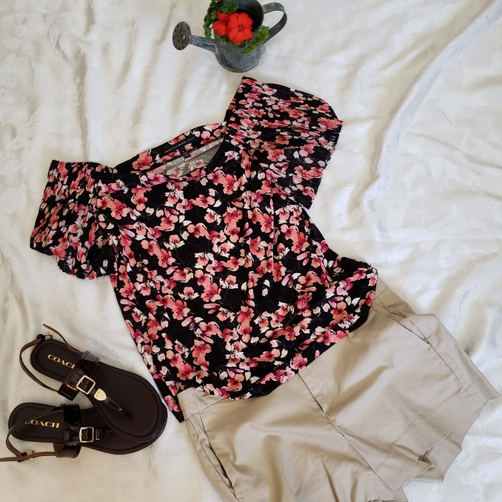 White House Black Market Floral Blouse